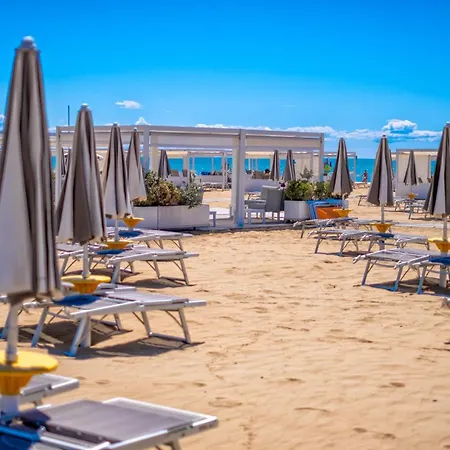 Costa Rica Aparthotel 3*