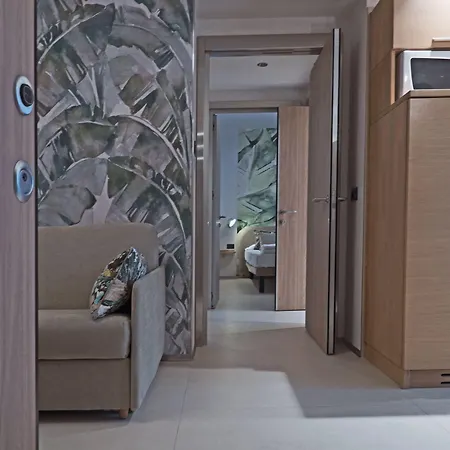 Costa Rica Aparthotel 3*